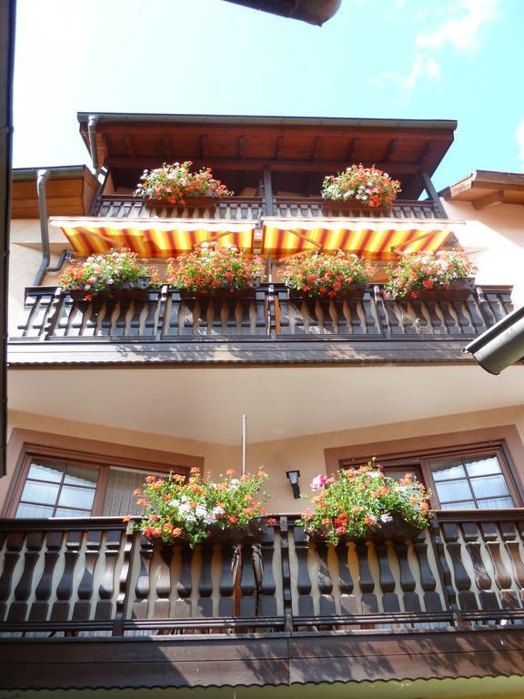 Gasthaus Zum Hirschen Staufen im Breisgau Zewnętrze zdjęcie
