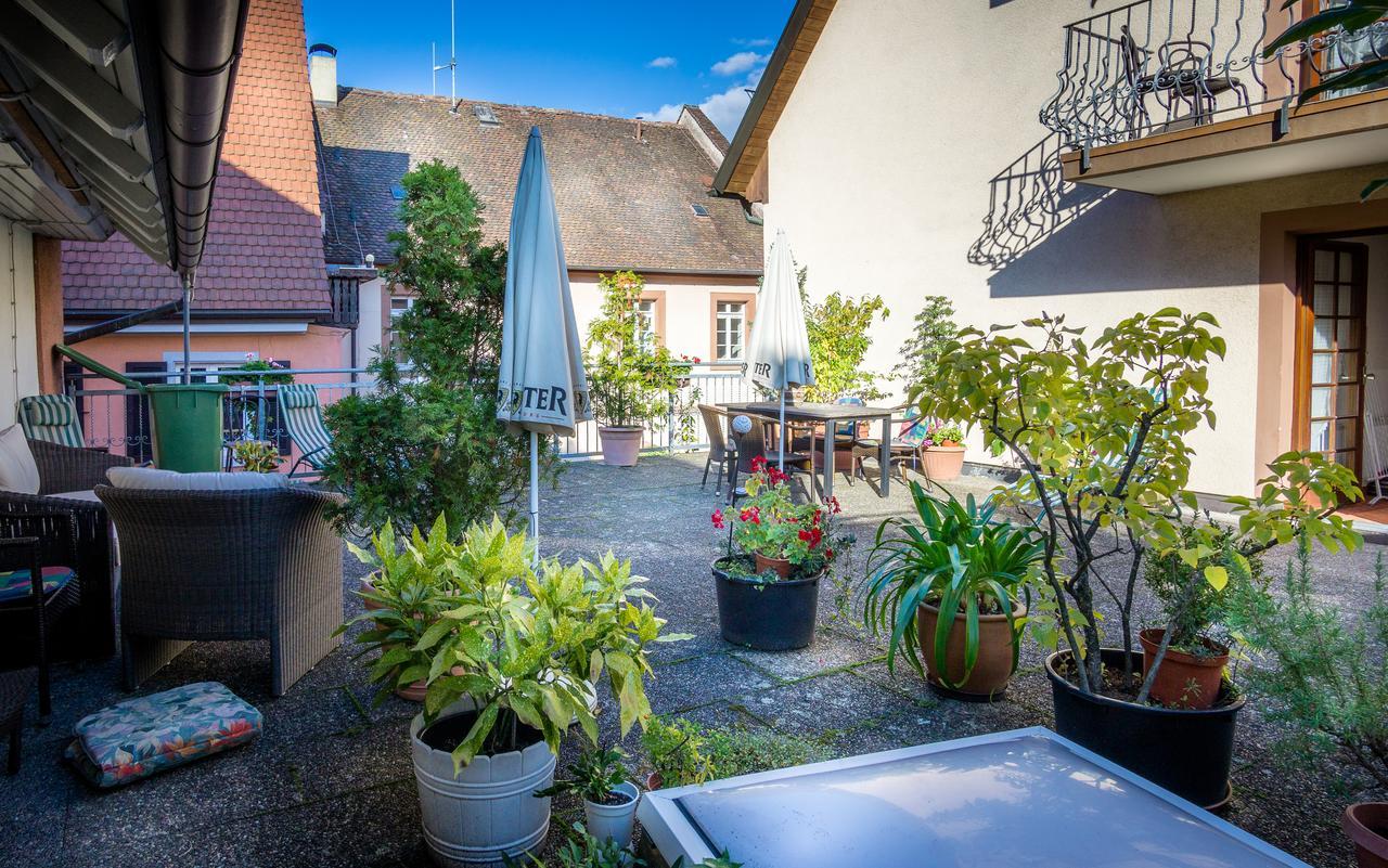 Gasthaus Zum Hirschen Staufen im Breisgau Zewnętrze zdjęcie